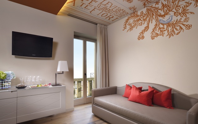 Suite Garibaldi living